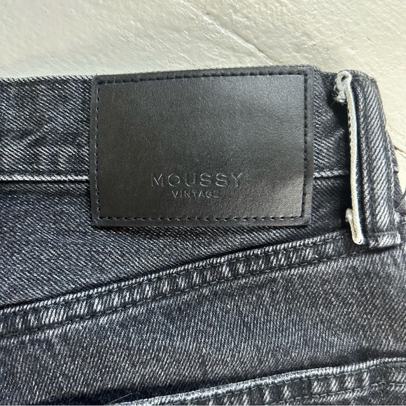 Moussy Vintage Straight Leg High Rise Denim - Picture 7 of 7